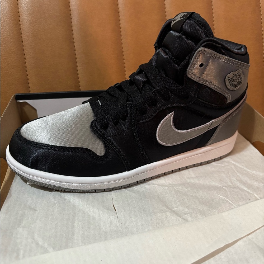 Jordan 1 High OG Satin Shadow